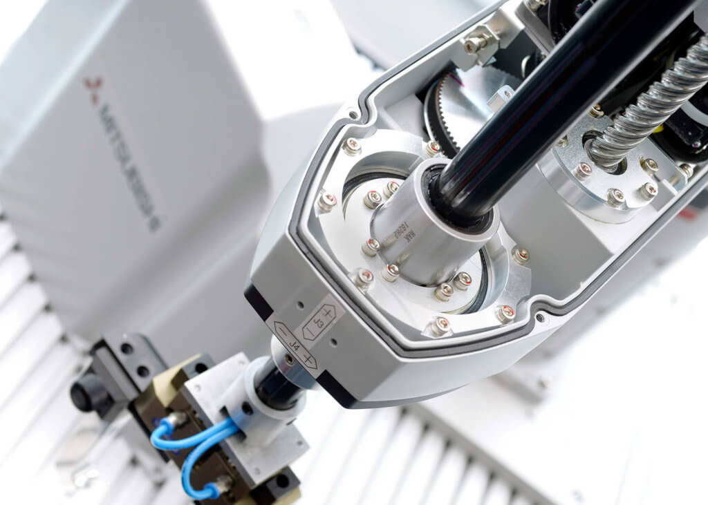 Mitsubishi Electric Robot that uses SmartPlus AI Robot Maintenance